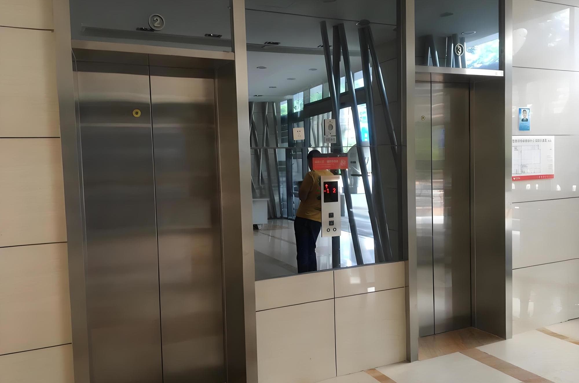 电梯厅